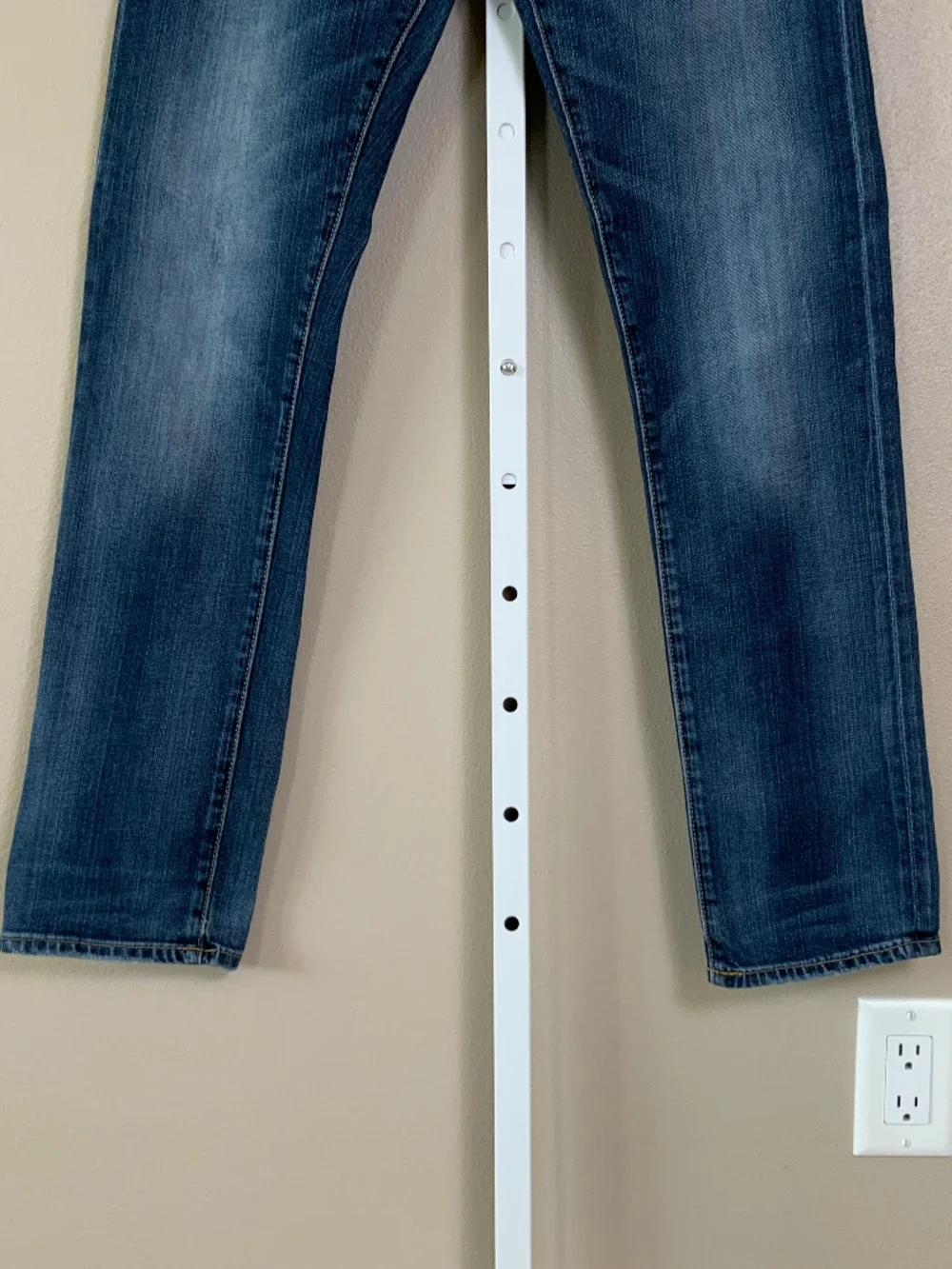 American Eagle Distressed Wash Slim Jeans Lot of (2)